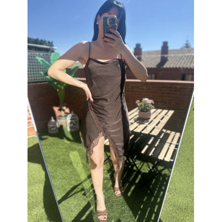 VESTIDO CHOCO LENCERO